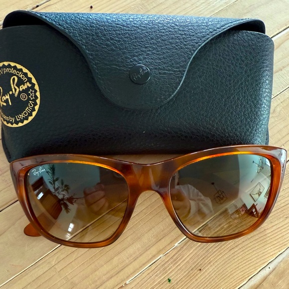 Ray-Ban Accessories - Women’s Ray Ban sunglasses in light Havana